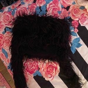 Black Fuzy Hat